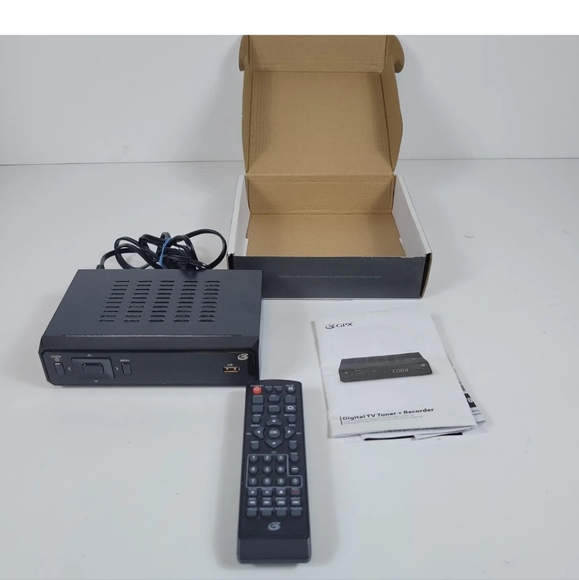 GPX TVRT149B Digital TV Tuner and Recorder Used With Box And Manual, - Picture 4 of 8
